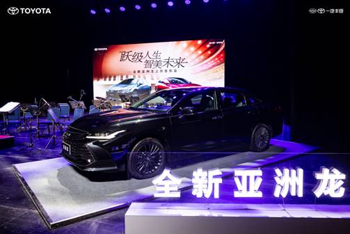 桌子上放了不同类型的汽车
描述已自动生成